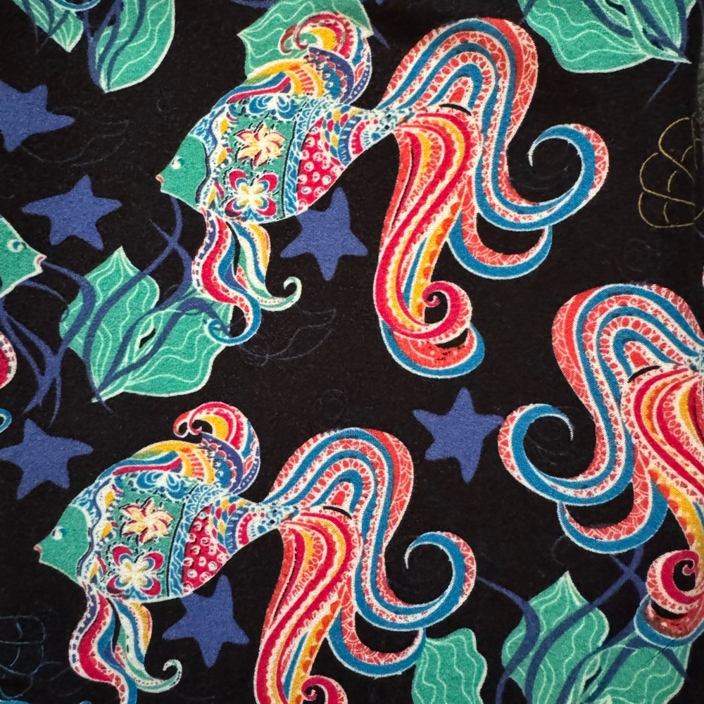 โจ Donated: LuluRoe Tall & Curvy lot of 4 colorful & vibrant patterned leggings. - Picture 5 of 7